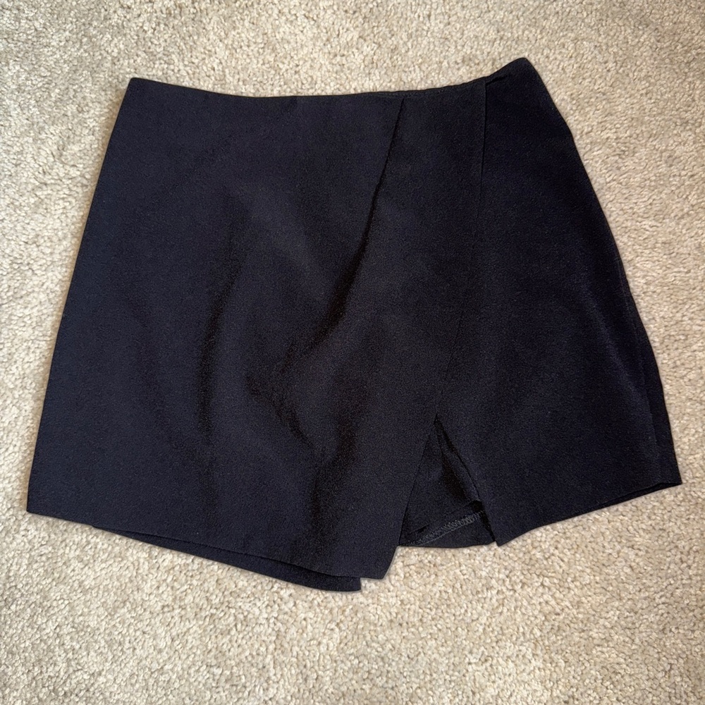 bebe Black Asymmetrical Skort